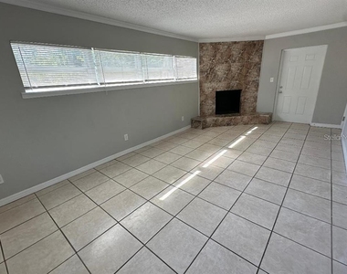 887 Eastbrook Boulevard - Photo Thumbnail 6