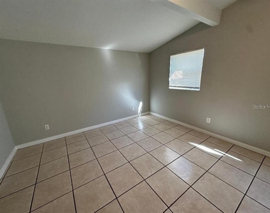 887 Eastbrook Boulevard - Photo Thumbnail 8