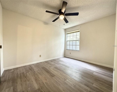 2717 N Poinciana Blvd - Photo Thumbnail 14