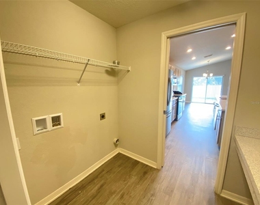 188 Foxtail Loop - Photo Thumbnail 8