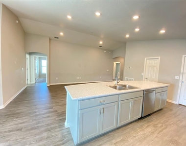 188 Foxtail Loop - Photo Thumbnail 4
