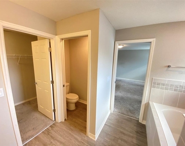 188 Foxtail Loop - Photo Thumbnail 13