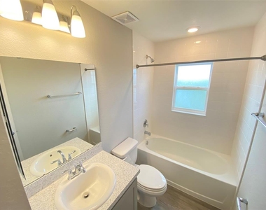 188 Foxtail Loop - Photo Thumbnail 15
