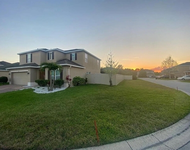 375 Granada Boulevard - Photo Thumbnail 2