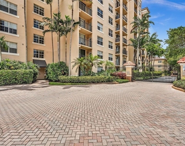 1801 N Flagler Drive - Photo Thumbnail 37