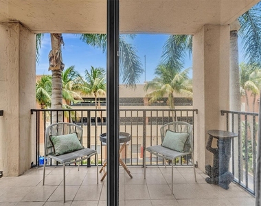 1801 N Flagler Drive - Photo Thumbnail 33