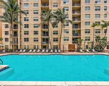 1801 N Flagler Drive - Photo Thumbnail 41
