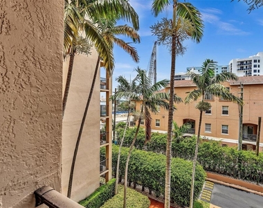1801 N Flagler Drive - Photo Thumbnail 36