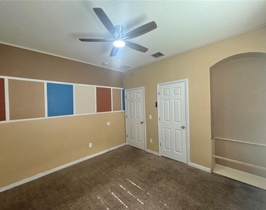 3795 Marietta Way - Photo Thumbnail 4