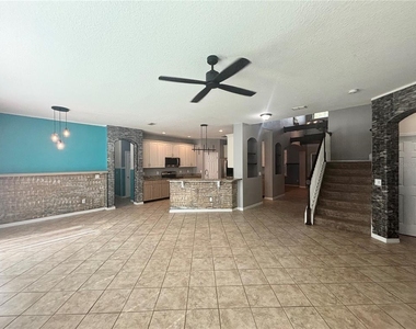 3795 Marietta Way - Photo Thumbnail 9