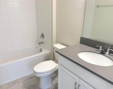 1316 Swift Creek Way - Photo Thumbnail 10
