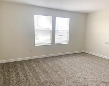 1316 Swift Creek Way - Photo Thumbnail 17