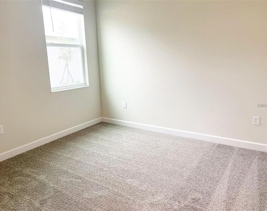 1316 Swift Creek Way - Photo Thumbnail 12