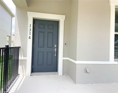 1316 Swift Creek Way - Photo Thumbnail 2