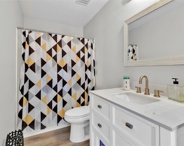 1652 Algonkin Loop - Photo Thumbnail 15