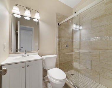1117 Neuse Avenue - Photo Thumbnail 11
