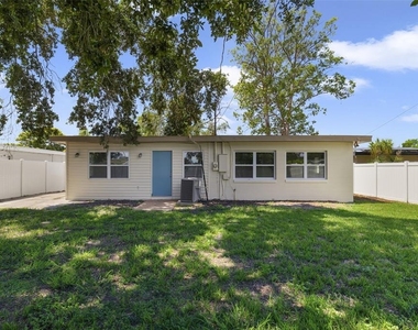 1117 Neuse Avenue - Photo Thumbnail 15