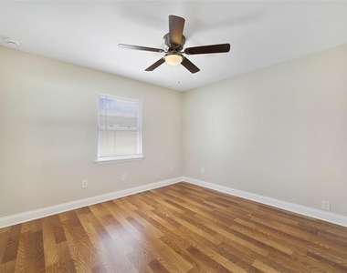 1117 Neuse Avenue - Photo Thumbnail 9