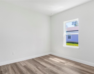 3908 Sw 171st Lane - Photo Thumbnail 31