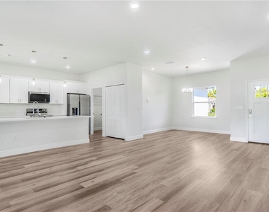 3908 Sw 171st Lane - Photo Thumbnail 7