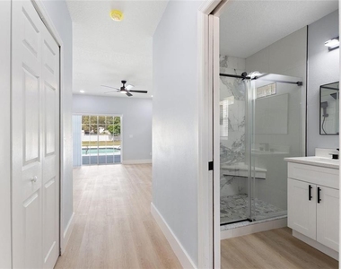 11958 Murray Avenue - Photo Thumbnail 16
