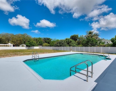 11958 Murray Avenue - Photo Thumbnail 66
