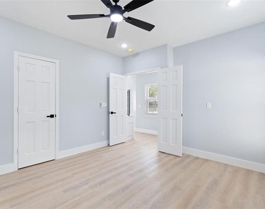 11958 Murray Avenue - Photo Thumbnail 20