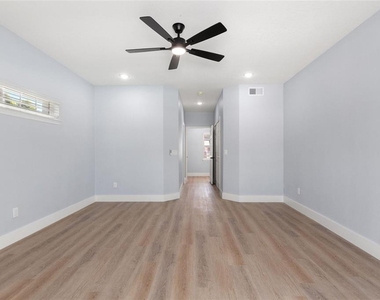 11958 Murray Avenue - Photo Thumbnail 25