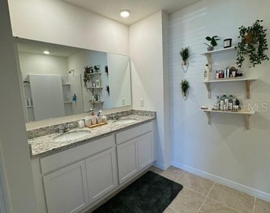3464 Sandalwood Isle Way - Photo Thumbnail 7