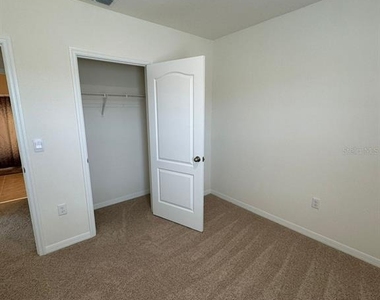 3464 Sandalwood Isle Way - Photo Thumbnail 4