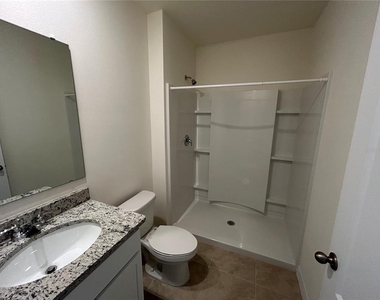 3464 Sandalwood Isle Way - Photo Thumbnail 17