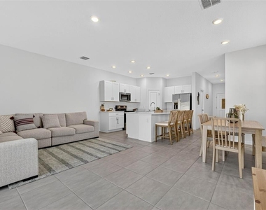 3607 Main Harbor Drive S - Photo Thumbnail 10