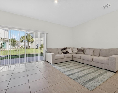 3607 Main Harbor Drive S - Photo Thumbnail 11