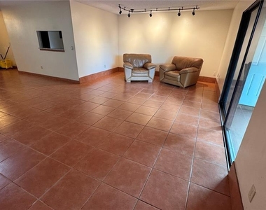 2657 Exuma Way - Photo Thumbnail 4