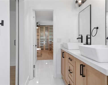 1501 Druid Isle Road - Photo Thumbnail 38