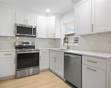 1501 Druid Isle Road - Photo Thumbnail 21