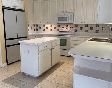 14300 Dulcimer Court - Photo Thumbnail 12