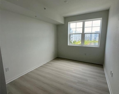 5579 Millenia Park Boulevard - Photo Thumbnail 15