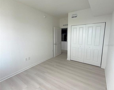 5579 Millenia Park Boulevard - Photo Thumbnail 16
