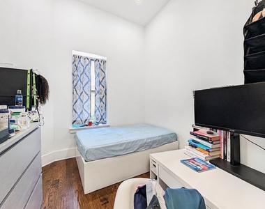1518 Jefferson Avenue - Photo Thumbnail 5