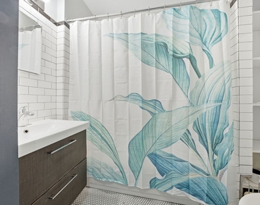 509 East 88th Street - Photo Thumbnail 1