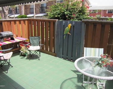 2200 S Palmetto Avenue - Photo Thumbnail 16