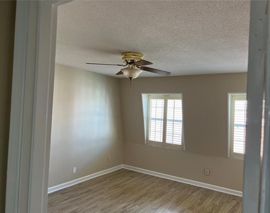 2200 S Palmetto Avenue - Photo Thumbnail 12