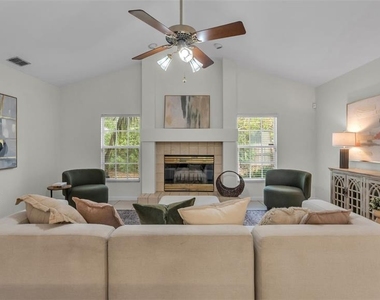 6664 Chadron Court - Photo Thumbnail 19