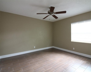1114 S Tennessee Avenue - Photo Thumbnail 6