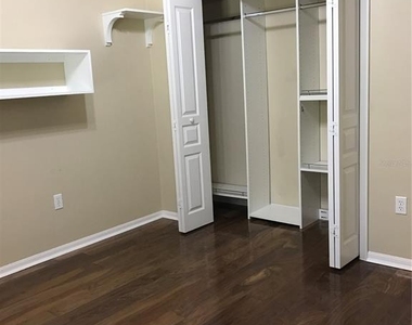 3609 Sw 72nd Way - Photo Thumbnail 4