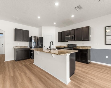 8008 Sw 62nd Court - Photo Thumbnail 11