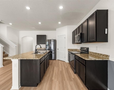 8008 Sw 62nd Court - Photo Thumbnail 13