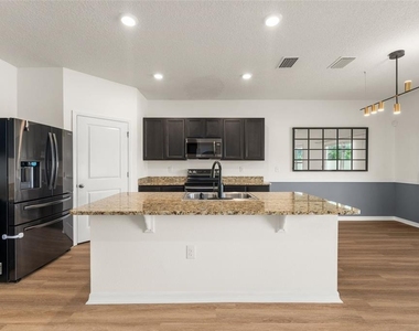 8008 Sw 62nd Court - Photo Thumbnail 12
