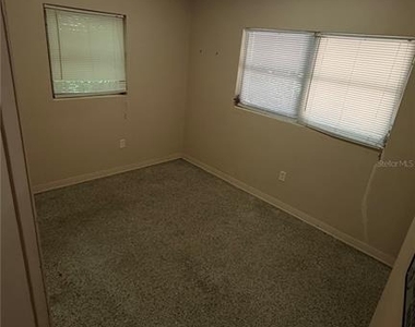 930 Ne 6th Avenue - Photo Thumbnail 6